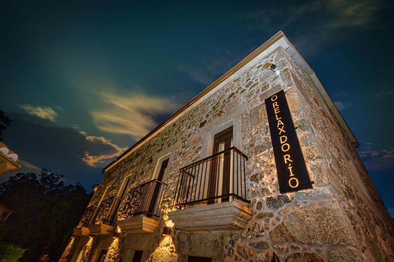 Pension *** O Relax Do Rio Muxia Exterior photo